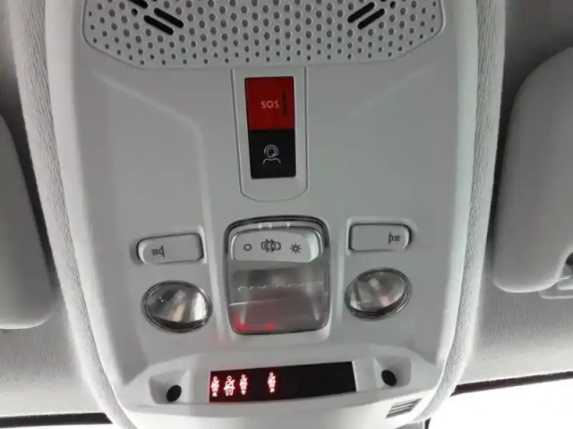Peugeot 208 hybrid 100 e-dcs6 — photo 19