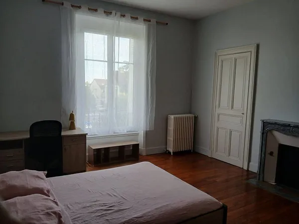 Appartement 7 pièces 23 m²