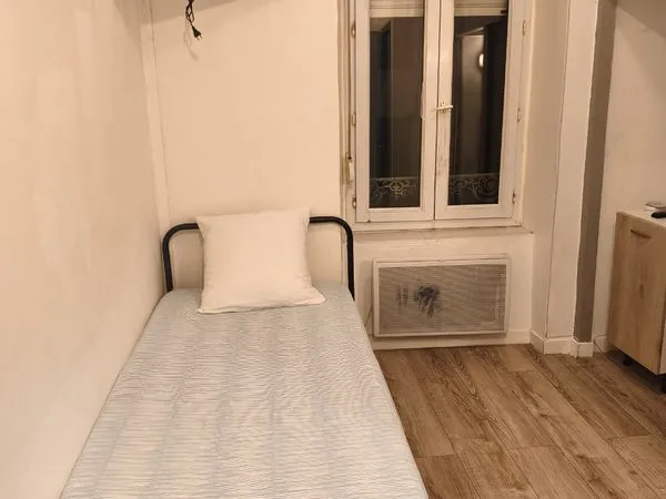 Loue studio de 13 M2 à 345 euros