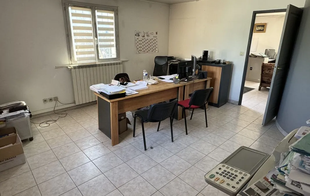 Photo 10