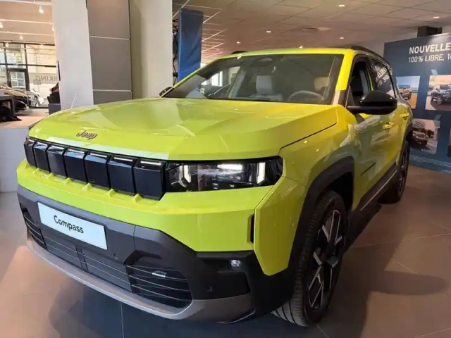 Jeep Compass electrique 213ch 74kwh first edition