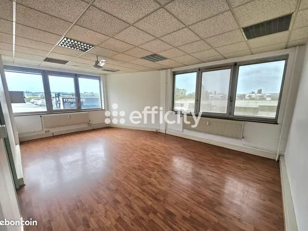 Bureaux 57 m²