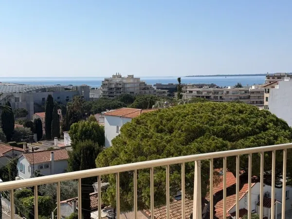 ✨ Exceptionnel - Appartement 3 pièces - Vue mer panoramique -parking et cave- Juan-les-Pins