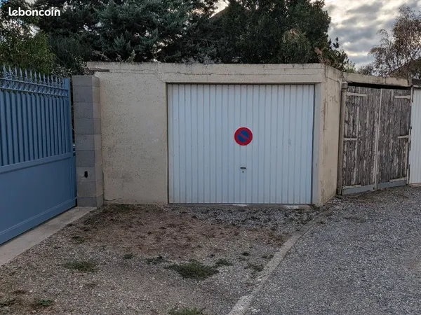 Garage Box a louer