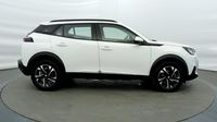 Peugeot 2008 1.2 PureTech 130ch S&S Allure — photo 4