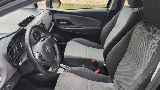 Toyota Yaris 1.5 VVT-i 100h E-CVT - Dynamic Business – 2017 – 106499 km – Hybride essence – Boîte Automatique — photo 6