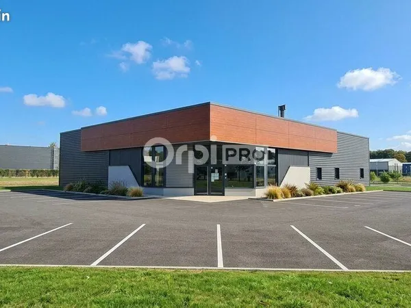Local commercial 600 m²
