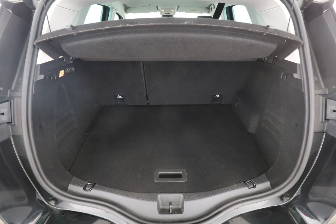 Renault Scenic 1.3 TCe Limited Deluxe — photo 16