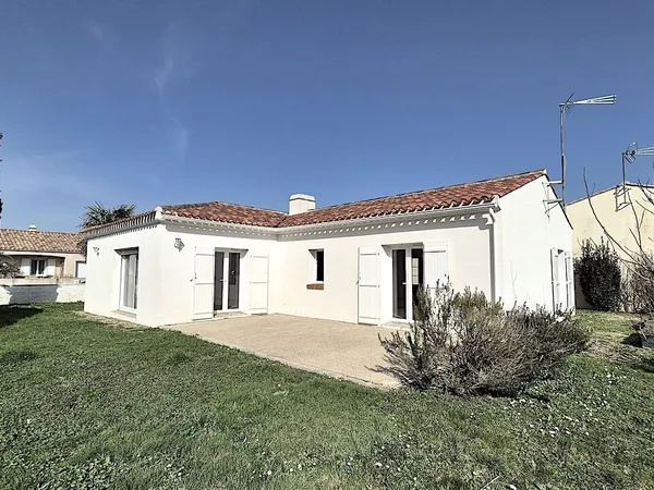 Maison trois chambres de plain pied
