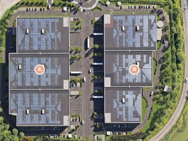 Local d'activité 14988 m²