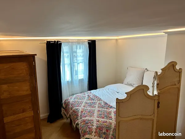 Location Paris 3 Dispo Aout 2026 - Une Chambre salon (31m2)
