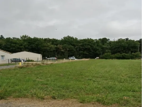 Terrain 559 m²