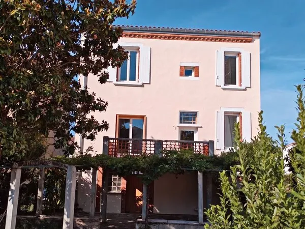 Maison de ville rénovée