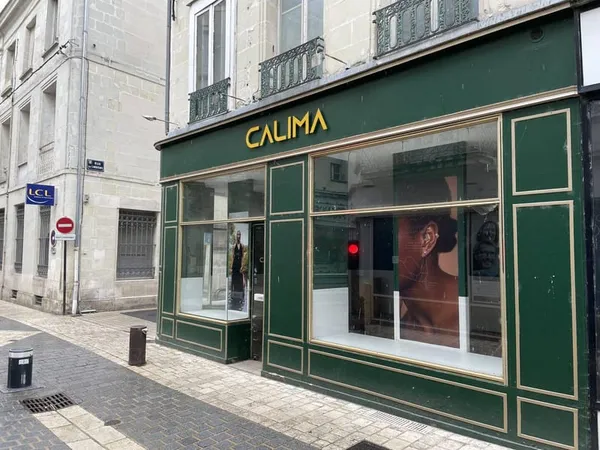 Local commercial 110 m²
