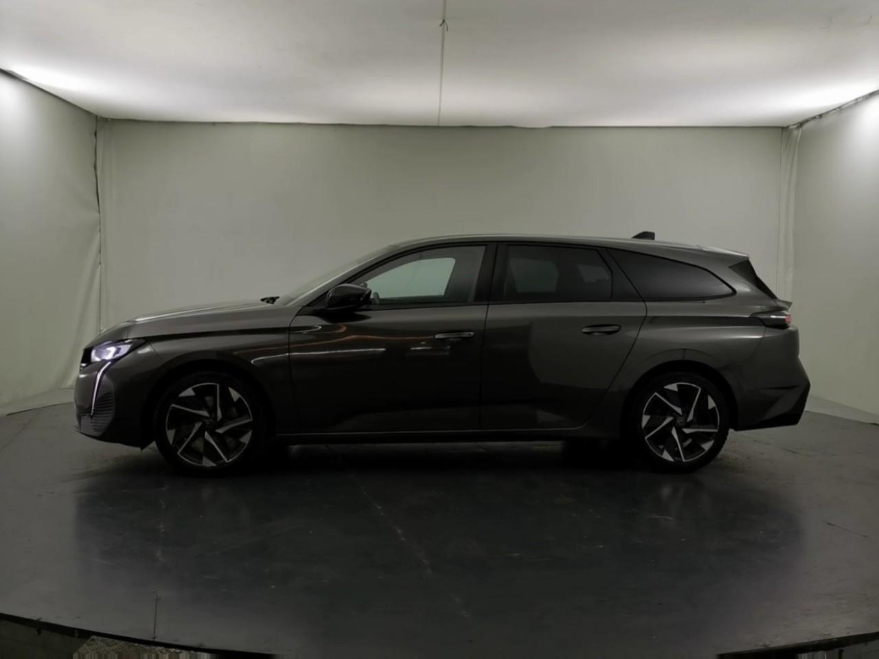Peugeot 308 sw bluehdi 130ch s&s eat8 allure pack — photo 2