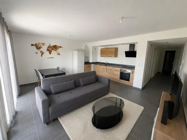 BEL APPARTEMENT NEUF - T3 MEUBLE AVEC BALCON EXPOSITION SUD