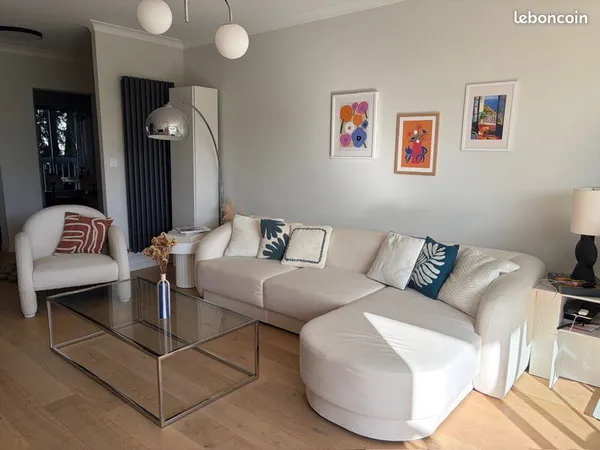 Appartement traversant 87 m² - balcon, 2 parkings et borne de recharge
