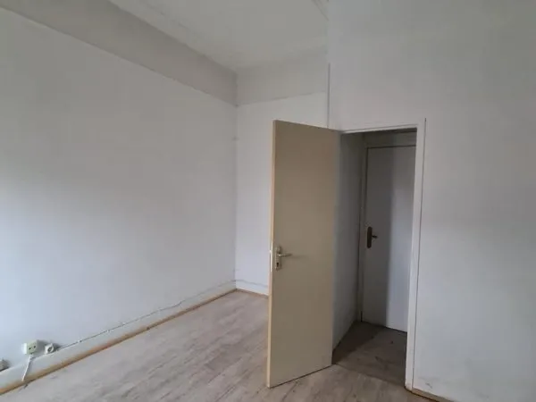 Studio à rénover à Thaon-les-Vosges 88150