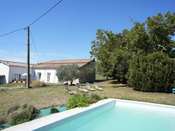 Maison rénovée de 200m² avec piscine entre Bordeaux et Toulouse (47)
