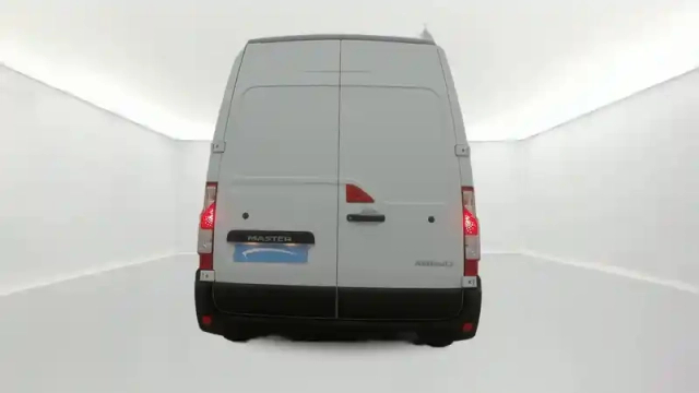 Renault Master fgn trac f3500 l3h3 blue dci 135 — photo 22