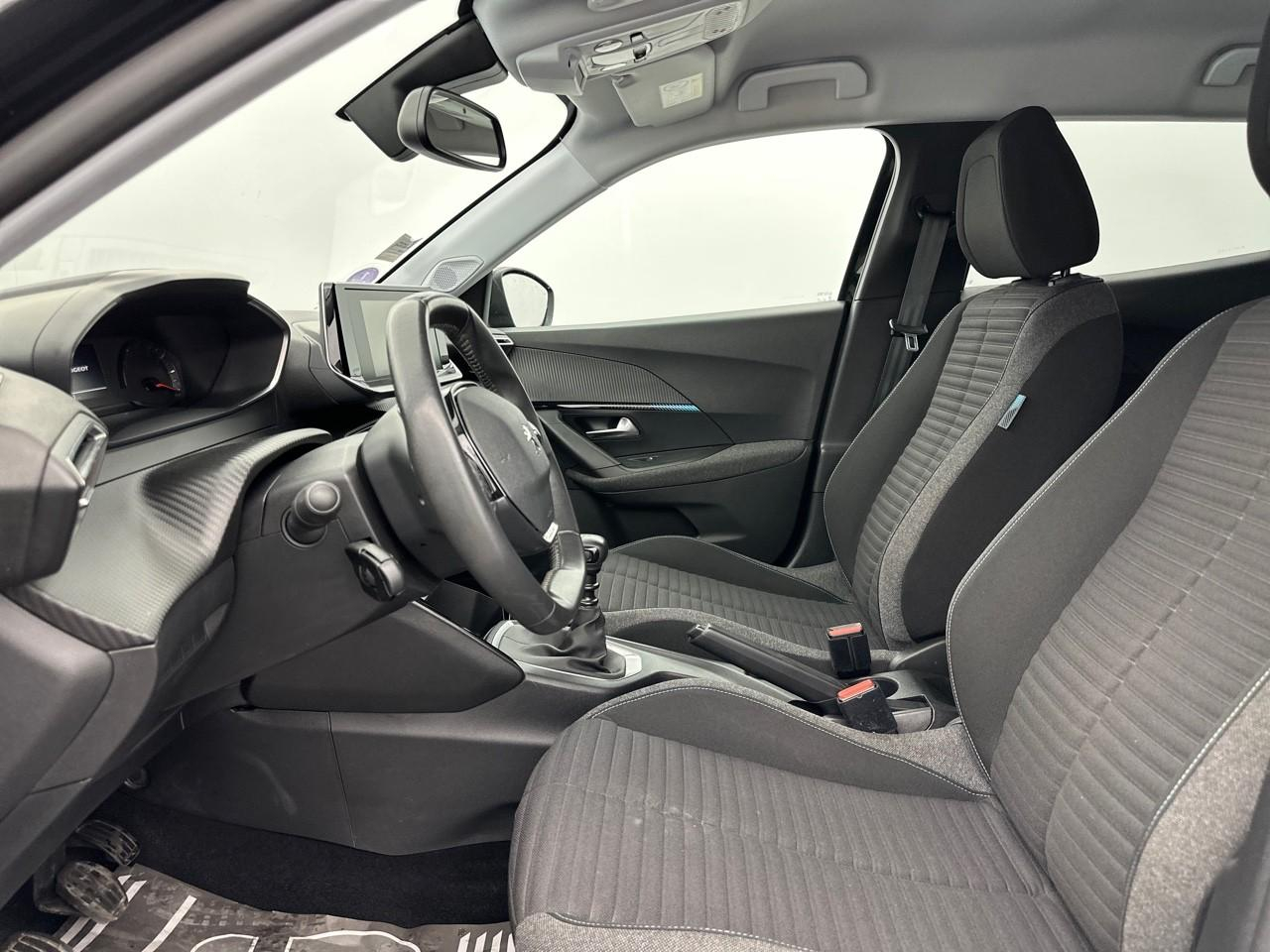 Peugeot 2008 puretech 100 s&s bvm6 style — photo 9