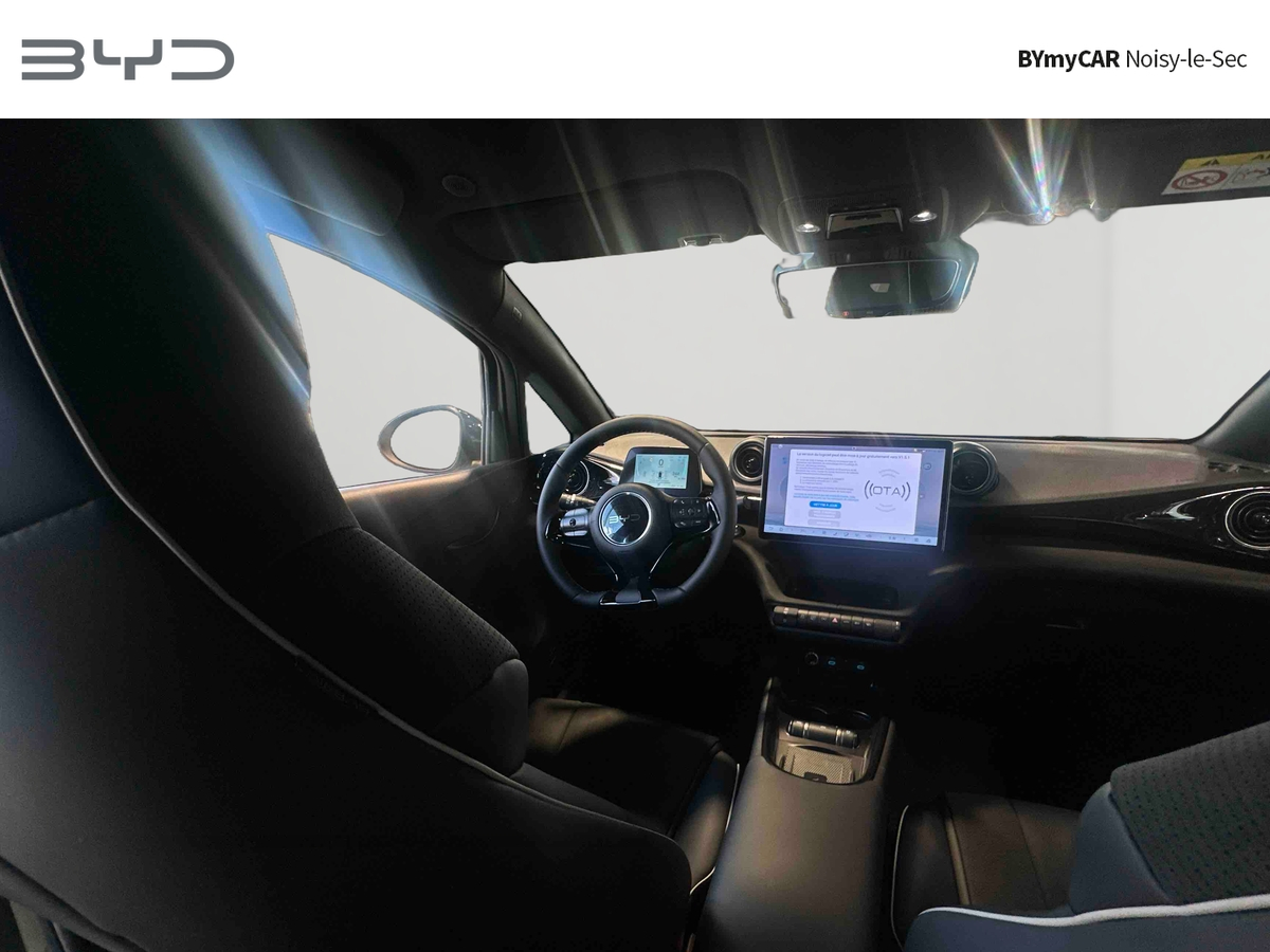 BYD Dolphin 60,4 kWh 204 ch — photo 10
