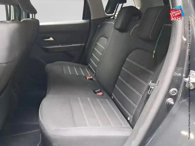 Dacia Duster 1.5 blue dci 115ch prestige + 4x2 — photo 11