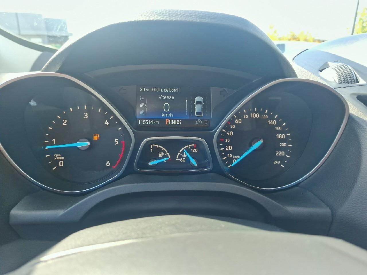 Ford Kuga 1.5 tdci 120ch stop&start executive 4x2 powershift — photo 13