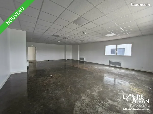 Bureau 93 m²