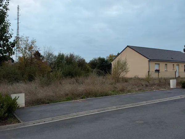 Terrain constructible à vendre - 60 000