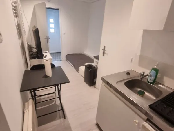 Studio avec garage et place de parking
