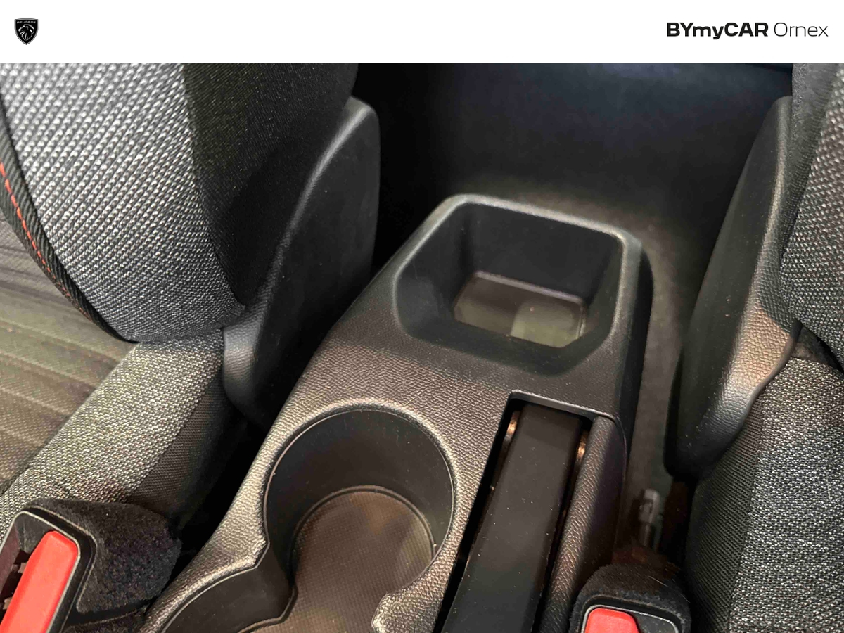 Peugeot 208 BlueHDi 100 S&amp;S BVM6 — photo 32