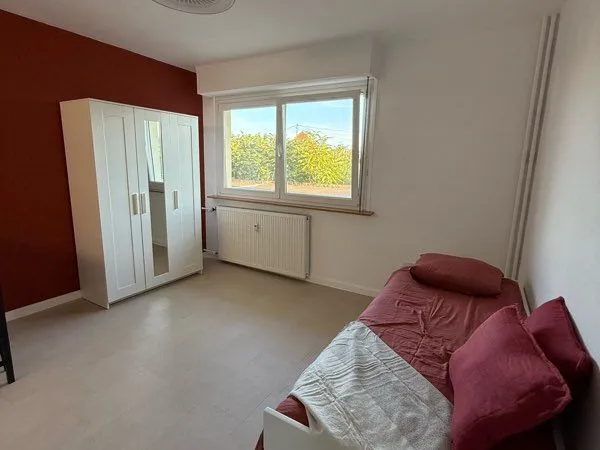Charmant studio refait à neuf