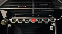 Peugeot 2008 1.2 Hybrid 145ch Style e-DCS6 — photo 26