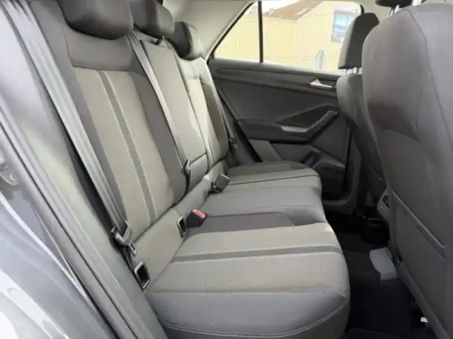 Volkswagen T-Roc 1.5 tsi evo 150ch lounge dsg7 — photo 8
