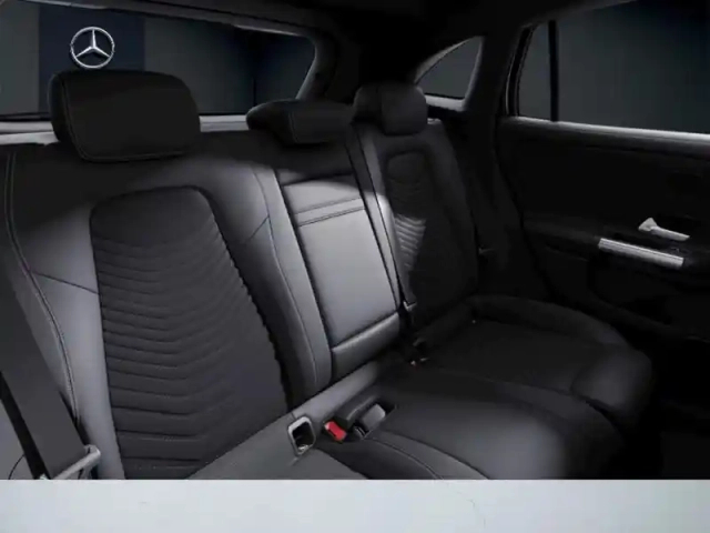 Mercedes Eqa 250 business line — photo 9