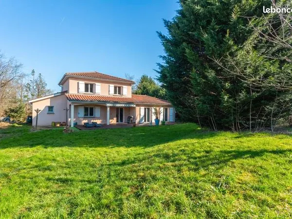 Villa 6 pièces 135 m²