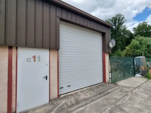 ENTREPOT - LOGISTIQUE 81 m² ROISSY EN BRIE