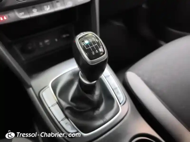 Hyundai Kona 1.0 t-gdi 120 creative — photo 24