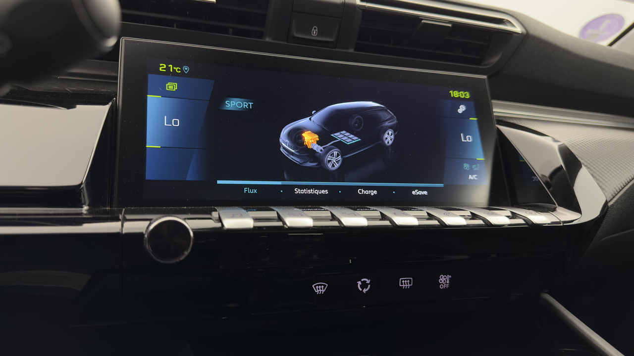 Peugeot 508 SW Hybrid 225 e-EAT8 — photo 28