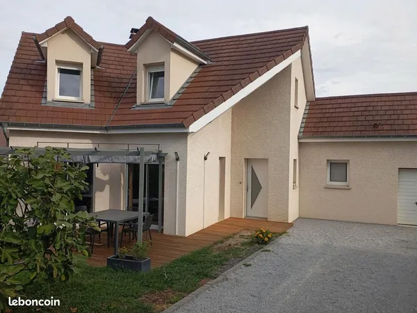 Maison 5 pièces - POUILLEY LES VIGNES (25115)
