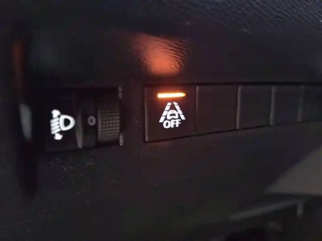 Peugeot 208 bluehdi 100 s&amp;s bvm6 — photo 83