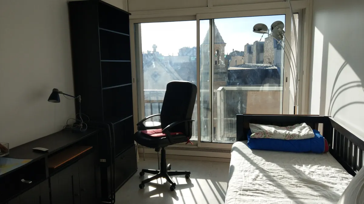 Photo 1