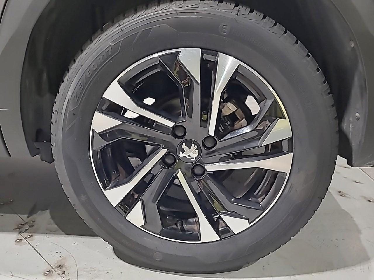 Peugeot 2008 puretech 130 s&s eat8 roadtrip — photo 16