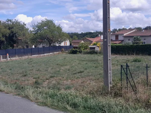 589 m2 constructible