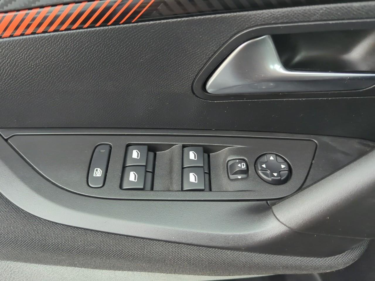 Peugeot 2008 electrique 136 ch active pack — photo 28