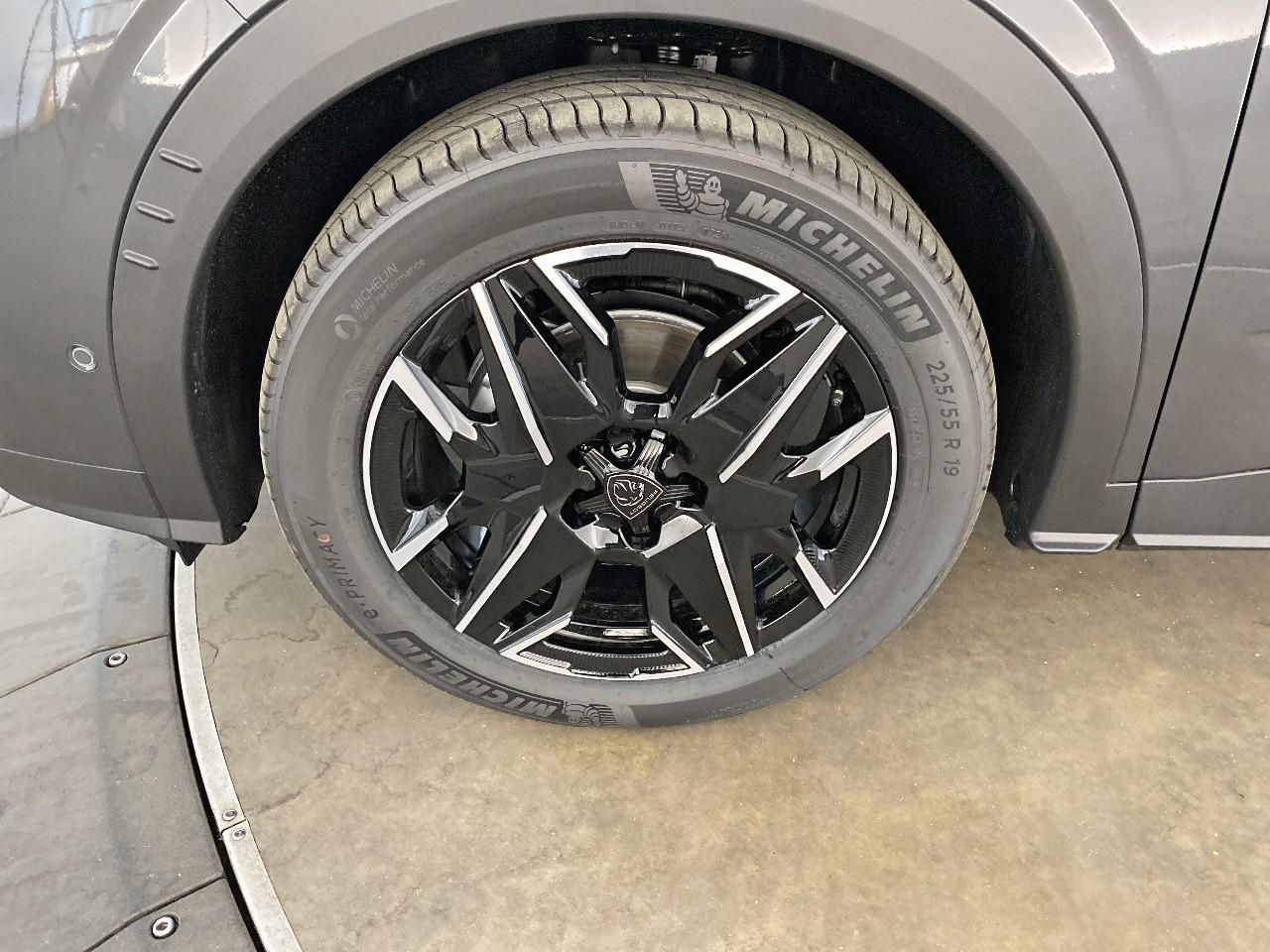 Peugeot 3008 hybrid 145 e-dcs6 gt — photo 11