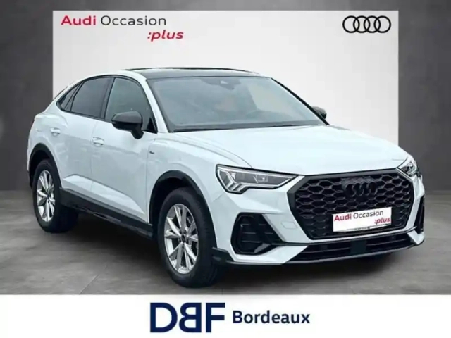 Audi Q3 35 tfsi 150 ch s tronic 7 s line plus — photo 6