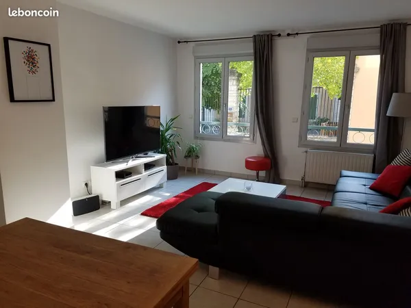 T3 - 71m2 Centre Ville / proche gare (avec garage et cave)