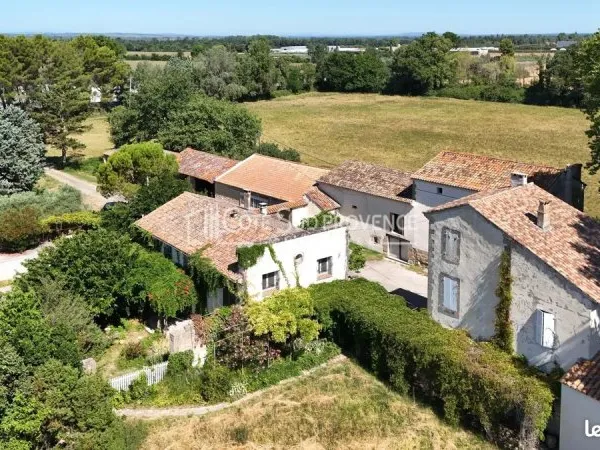 Mas 13 pièces 750 m²
